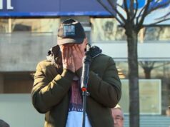 Otac malene Džene nije smogao snage da se obrati na protestima. Majka Amila: Sabina Sarajlija je rekla da će nas primiti, ali…