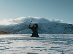 A sad nešto sasvim drugačije – transformacija godine: Predstavljamo filmski spot pjevača kojeg ćete jedva prepoznati