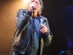 Fijasko: Tužno je bilo gledati Tifu kako se gega na bini, dok pokušava da otpjeva ‘Lažeš zlato, lažeš dušo’ (Video)
