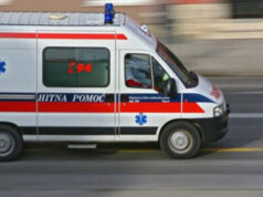 Radnik pao sa krova kuće, prebačen na UKC RS
