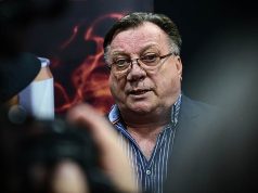 Halid Bešlić objavio tužnu vijest: ‘To je to što se mene tiče’