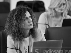 Posljednje riječi Segmedine Srne-Bajramović na Skupštini KS: “Ljudi iz ove zemlje više ne odlaze – oni bježe… Prestali su vjerovati da je pravda u ovoj zemlji moguća”
