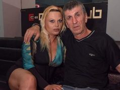 MARIJA KULIĆ SE SKINULA, JEDVA OBUZDALA BUJNO POPRSJE! Objavila fotke sa ljetovanja, sve im je potaman, a tu je i Siniša! (FOTO)