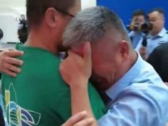 TRAŽIO SINA 24 GODINE: POTROŠIO SAV NOVAC, PROSIO, SPAVAO ISPOD MOSTOVA, ONDA GA JE NAŠAO