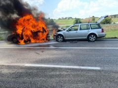 Detalji stravične nesreće kod Prnjavora: Majka i kćerka poginule, otac i sin teško povrijeđeni (Video)