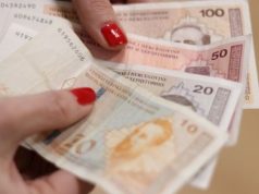 ŽELIMO DA SVE PORODILJE U FBIH DOBIJU PO 1.000 KM I SVI OSNOVCI BESPLATNE UDŽBENIKE!