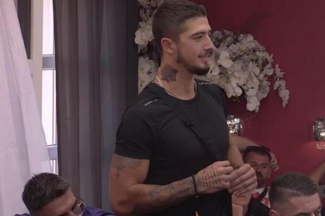 Diskvalifikovani Ivan se oglasio poslije izbacivanja iz Zadruge: Gladovao sam, Diskvalifikovani Ivan se oglasio poslije izbacivanja iz Zadruge: Gladovao sam, krali su hranu!