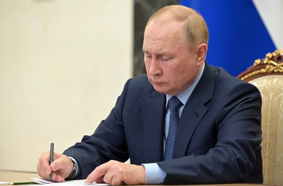 Putin potpisao odluke o služenju vojnog roka, drakonske zatvorske kazne za kršenje zakona!