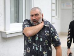 ŽENA MIKIJA ĐURIČIĆA JE PRAVA GOSPOĐA! Ne voli da se eksponira u medijima, rodila mu dvoje djece, a evo gde radi i kako izgleda: Visoko je obrazovana! (FOTO)