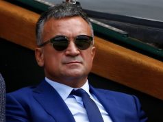 Navalio kao blesav: Srđan Đoković uhvaćen kako se ljubi sa prelijepom plavušom