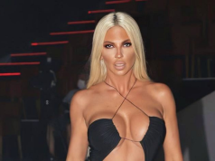 ISPROZIVALA POLA SCENE, PA ZAGRMJELA U BIKINIJU! Karleuša na izvol’te – grudi u prvom planu