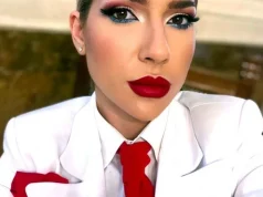 Jovana Jeremić potpuno gola čestitala Novu godinu!