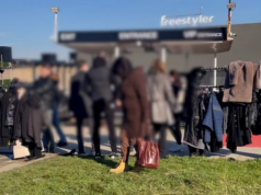 Kakva sramota: Prolaznici se otimaju za jakne i bunde ispred potopljenog splava Fristajler!