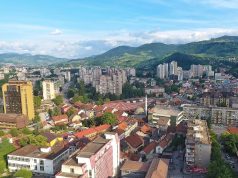 HAOS U ZENICI: Žena sa ljubavnikom sjela u taksi svog muža