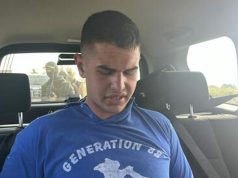 PRVA SLIKA UHAPŠENOG ZA MASAKR U MLADENOVCU: S lisicama na rukama sjedi u policijskom autu! Iza njega maskirani specijalci (FOTO)