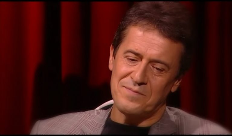 DRASTIČNO SMRŠAO I OSJEDIO Ovako Enes Begović izgleda nakon porodične tragedije, pjevač neprepoznatljiv (FOTO)