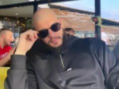 Gozba uz luk, paštetu i paradajz: Evo kako Dejan Dragojević proslavlja rođendan, a s njim je duvao svjećice! (Foto)