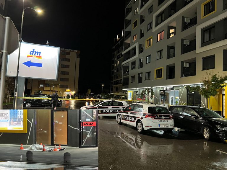 Detalji pucnjave u Sarajevu: Napadači osuli rafalnu paljbu sa bicikla pa pobjegli (Foto i Video)