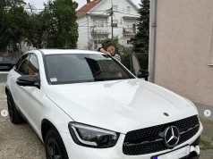 Voditeljici Zadruge stigao džip od 50.000 eura, otkrila javno ko joj je to kupio: “Sada mogu da kažem da živim svoje snove”