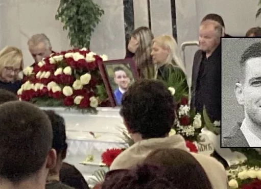 Duša puca od bola na sahrani: Majka Aleksandra Kodića ne može da pusti kovčeg (VIDEO)