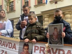 Majka i djed Džene Gadžun nakon još jedne odgode suđenja: ‘Dođe mi da padnem, zlo mi je’
