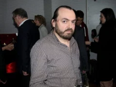 SRPSKI GLUMAC HITNO OPERISAN, DOKTORI KAD SU GA OTVORILI ZATEKLI JEZIV PRIZOR: Jedva je izvukao živu glavu na ramenima zbog bolesti