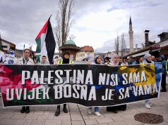 U Sarajevu skup i mirna šetnja u znak podrške palestinskom narodu: “Palestina nije sama, uvijek Bosna je sa vama”