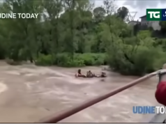 Potresne scene: Troje mladih se grli kako bi se spasili, potom su nestali u bujici (VIDEO)