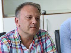 JEZA ME PROŠLA Adnan Rondić šokirao gestom, žene ga obasule komentarima