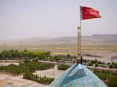 Iran podigao crvenu zastavu nad džamijom, njeno značenje je jezivo