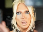 Debakl Karleuše na Kopaoniku: Besplatan koncert okupio jedva 200 ljudi, pjevačica vrijeđala kritičare