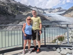 ZBOG OVE FOTOGRAFIJE CIJELI SVIJET JE ZABRINUT! Sa ženom otišao da se slika na istom mjestu gdje i prije 15 godina – razlika je ŠOKANTNA (FOTO)