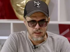 Pjevač (42) priznao da je PREVARIO ŽENU SA NJENIM BRATOM: “Fino se ljubi”, promijenio ime i vjeru, pa saopštio BOLNU ISTINU