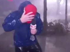 Uragan oduvao novinara u programu uživo (VIDEO)