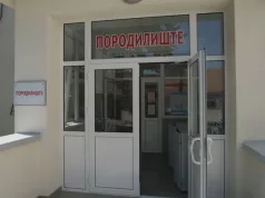 PORODILJI SE UGUŠILO NOVOROĐENČE Porodica neutješna tvrdi da su bebu UBILI SVOJIM NEZNANJEM: “Blago se čula kada su je izvadili i posljednji put pokazali nesuđenoj majci”