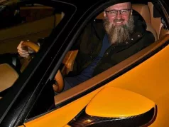 “Odakle mu Ferrari?”: Šejh Pezić na udaru kritika, a istina mnoge iznenadila