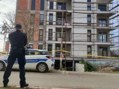 Građevinski radnik izgubio život nakon što je pao sa skele