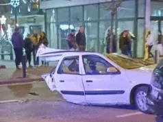 Jezive slike sa mjesta nesreće: Auto presječen na dva dijela od siline udarca (FOTO)