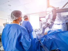 Dječaku (12) istovremeno transplantirani jetra i bubreg: Operacija u bolnici trajala 18 sati! Na kraju stigle divne vesti