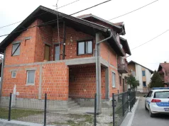 Plaćali 500 EURA po djetetu! Djeca bila mjesecima u “kući strave” u Brčko distriktu, rođak uhapšene žene otkriva