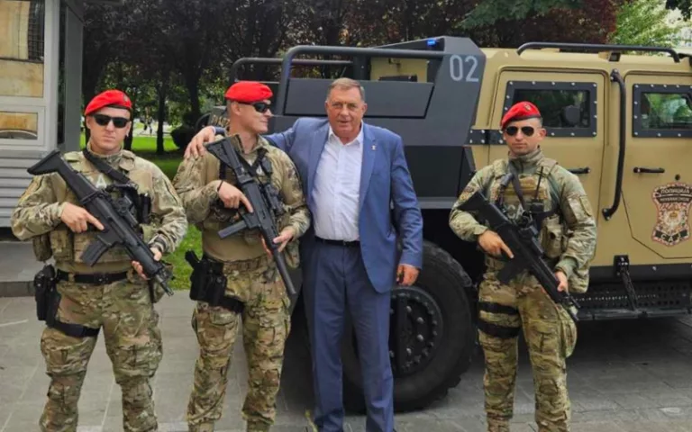 Dodik spreman braniti lične interese životima tuđe djece