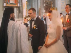 Sveštenik Srpkinji dao blagoslov da se uda za brata, pa šokirao objašnjenjem zašto je to uradio: “Evo od kog koljena brak među rođacima NIJE INCEST”