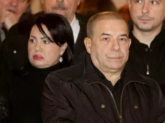 Imala je 20 kilograma više i vjenčanicu zbog koje bi je danas ismijavali: Ovako je Zlata izgledala na vjenčanju s Hasanom FOTO