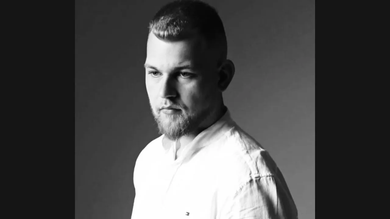 Bubnjar koji je svirao u klubu poginuo u požaru: ‘Lijepo dijete, pretražili smo sve bolnice’ Bubnjar koji je svirao u klubu poginuo u požaru: ‘Lijepo dijete, pretražili smo sve bolnice’