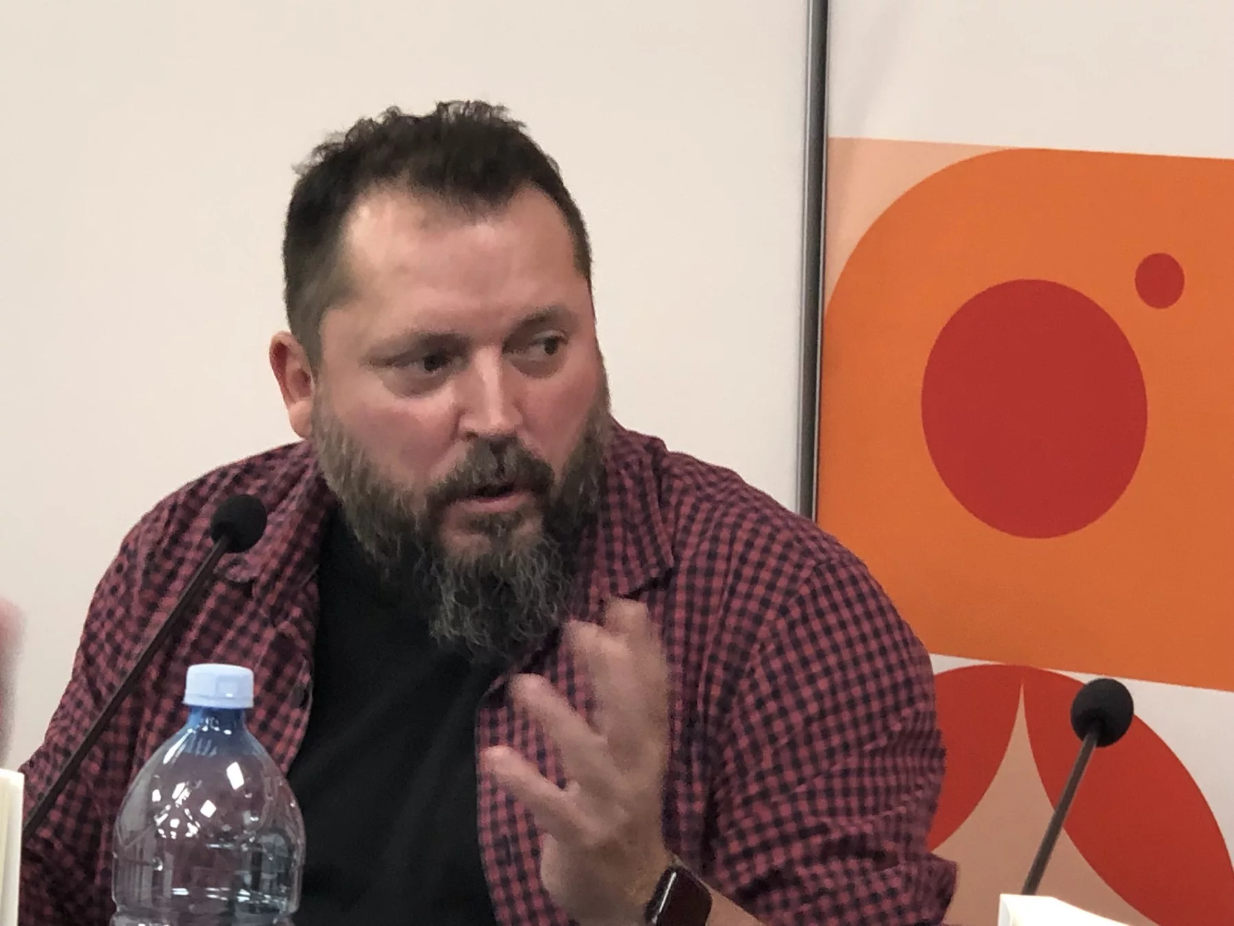 Dramatičan apel Dragana Bursaća nakon Dodikove najave o graničnoj policiji Dramatičan apel Dragana Bursaća nakon Dodikove najave o graničnoj policiji