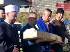 TRAGEDIJA OKOVALA KAKANJ: Klanjana dženaza dječaku Džanu Gadžunu, ukopan pored sestre Džene
