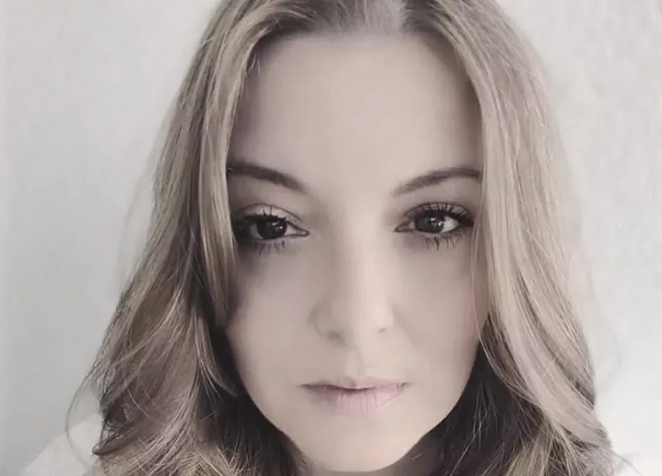 TUGA ZA KOŠTANOM Od nje se javno oprostila i TV voditeljica Tanja S. Đurović: Ne želim da vjerujem da je kraj TUGA ZA KOŠTANOM Od nje se javno oprostila i TV voditeljica Tanja S. Đurović: Ne želim da vjerujem da je kraj