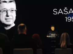“SPUSTI KROV NA KABRIOLETU I UŽIVAJ U VOŽNJI” Potresan govor Marije Šerifović: Bolnim riječima se oprostila od Saše: Ja sam te možda najkraće poznavala, ali…