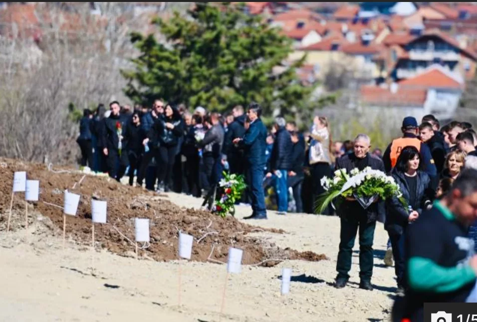 STIGLI REZULTATI OBDUKCIJE POGINULIH U KLUBU U KOČANIMA: Ovo je uzrok smrti 59 nastradalih STIGLI REZULTATI OBDUKCIJE POGINULIH U KLUBU U KOČANIMA: Ovo je uzrok smrti 59 nastradalih