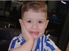 Dječaka (4) zaboljela ruka dan nakon povratka sa odmora, ubzo je umro: Očajni roditelji primijetili ove simptome